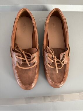 Old Navy Women's Tan Leather Boat Shoes